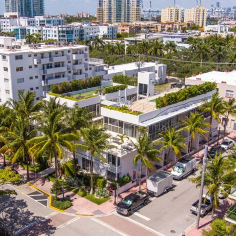 250 Collins Avenue